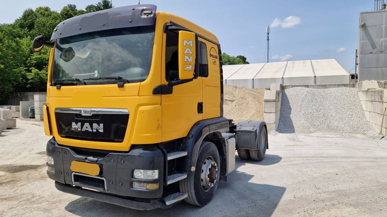 MAN 18.440 4x4 BLS tractor unit - tipp. hydraulics - 트랙터 유닛 : 사진 1 MAN 18.440 4x4 BLS tractor unit - tipp. hydraulics - 트랙터 유닛 : 사진 1