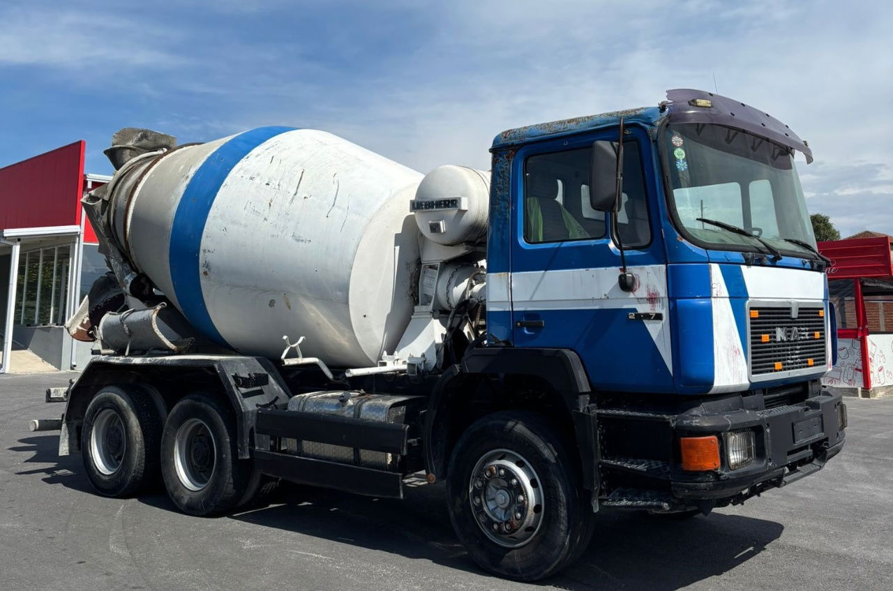 MAN 25.272 6x4 chassis- complete spring - 콘크리트 믹서 트럭 : 사진 4 MAN 25.272 6x4 chassis- complete spring - 콘크리트 믹서 트럭 : 사진 4