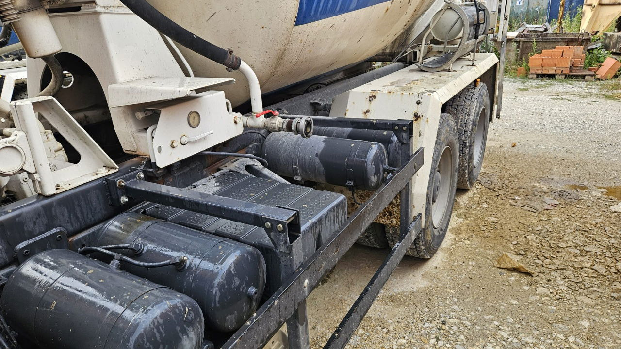 MAN FE 410A 8x4 mixer - 7m3 - euro 3 - 콘크리트 믹서 트럭 : 사진 3 MAN FE 410A 8x4 mixer - 7m3 - euro 3 - 콘크리트 믹서 트럭 : 사진 3