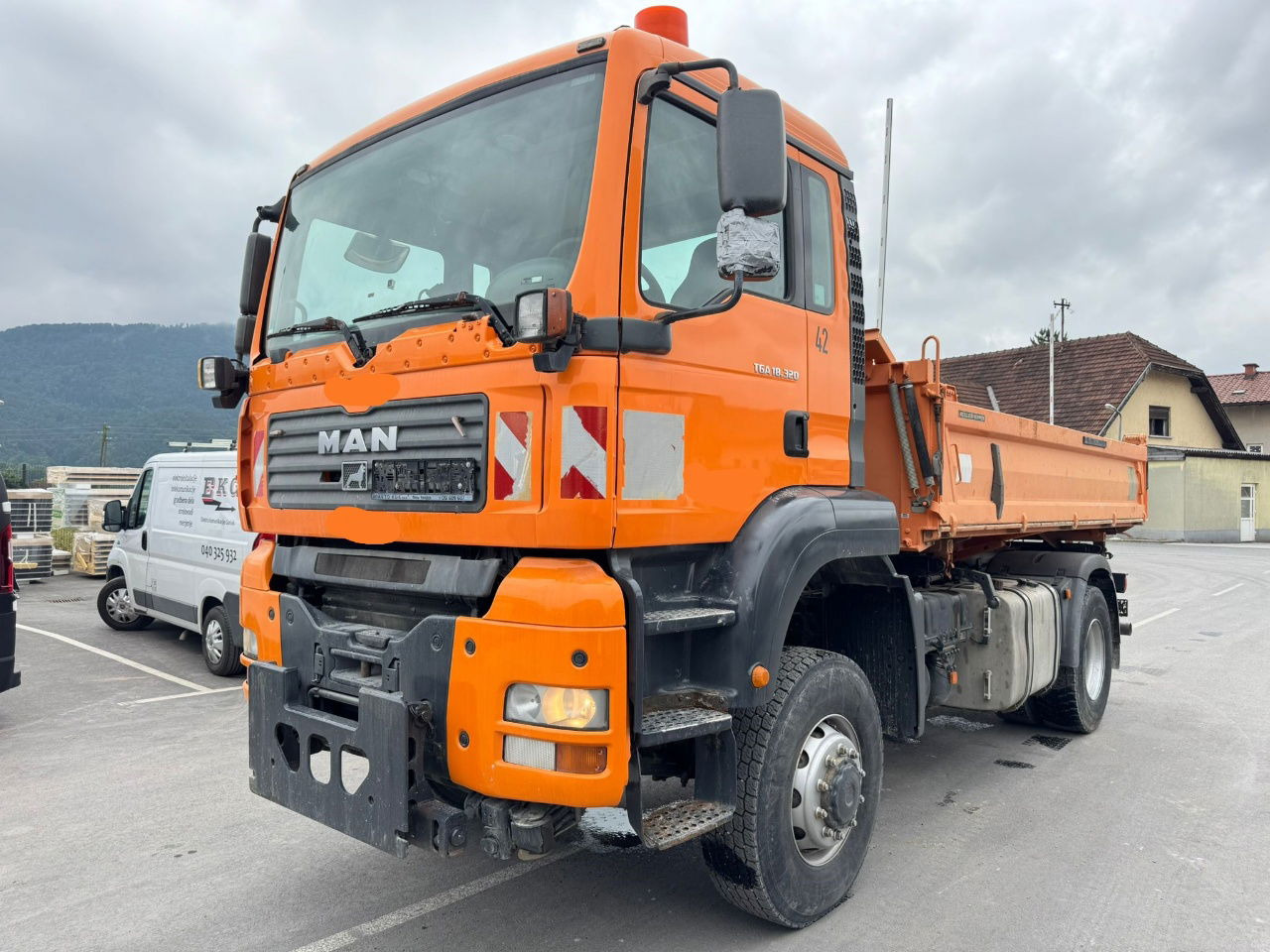MAN TGA 18.320 4X4 meiller tipper - euro 4 - 덤프트럭 : 사진 1 MAN TGA 18.320 4X4 meiller tipper - euro 4 - 덤프트럭 : 사진 1