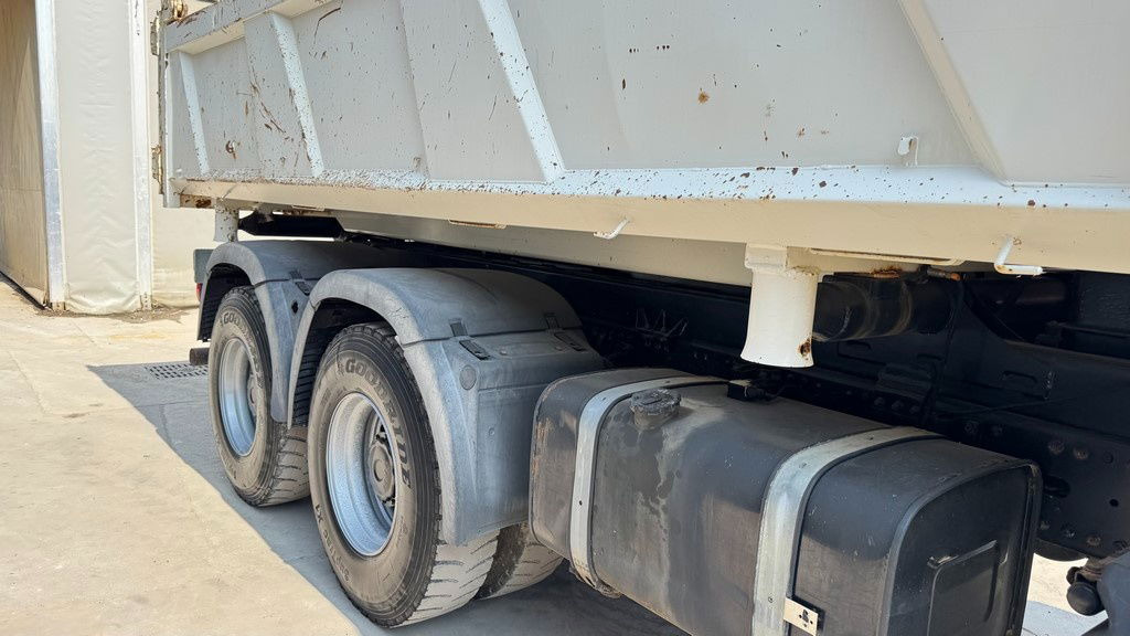 MAN TGS 33.400 6x4 bordmatic tipper - 208.000km - 덤프트럭 : 사진 5 MAN TGS 33.400 6x4 bordmatic tipper - 208.000km - 덤프트럭 : 사진 5