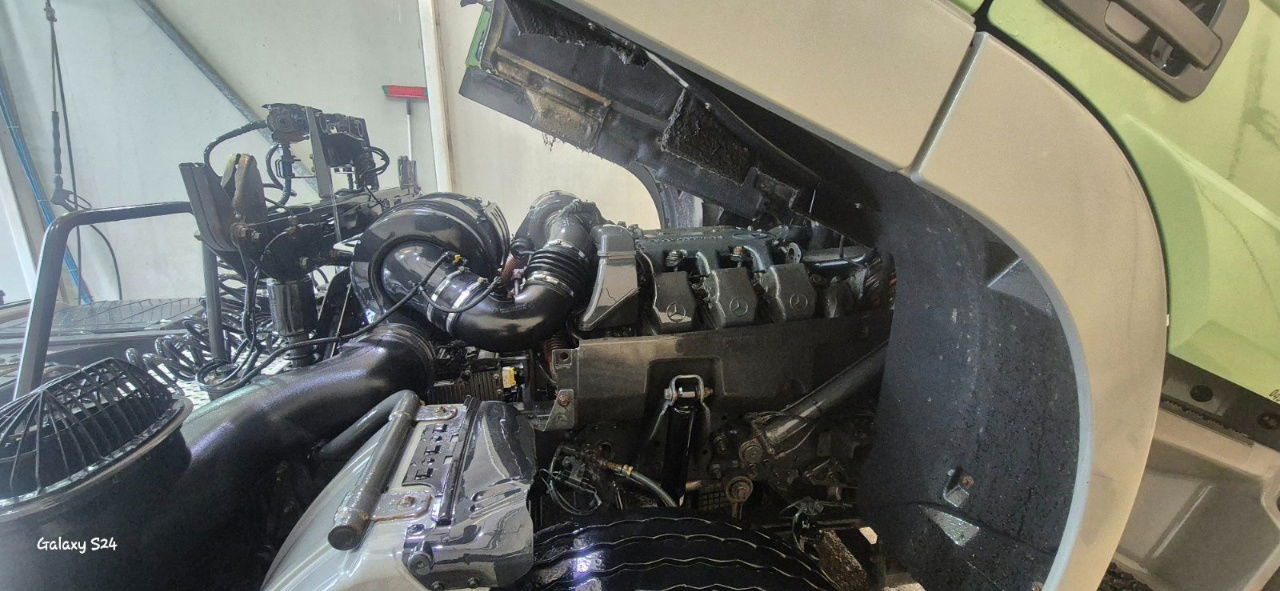트랙터 유닛 Mercedes-Benz Actros 1841 LS - tipper hydraulics - retarder : 사진 46