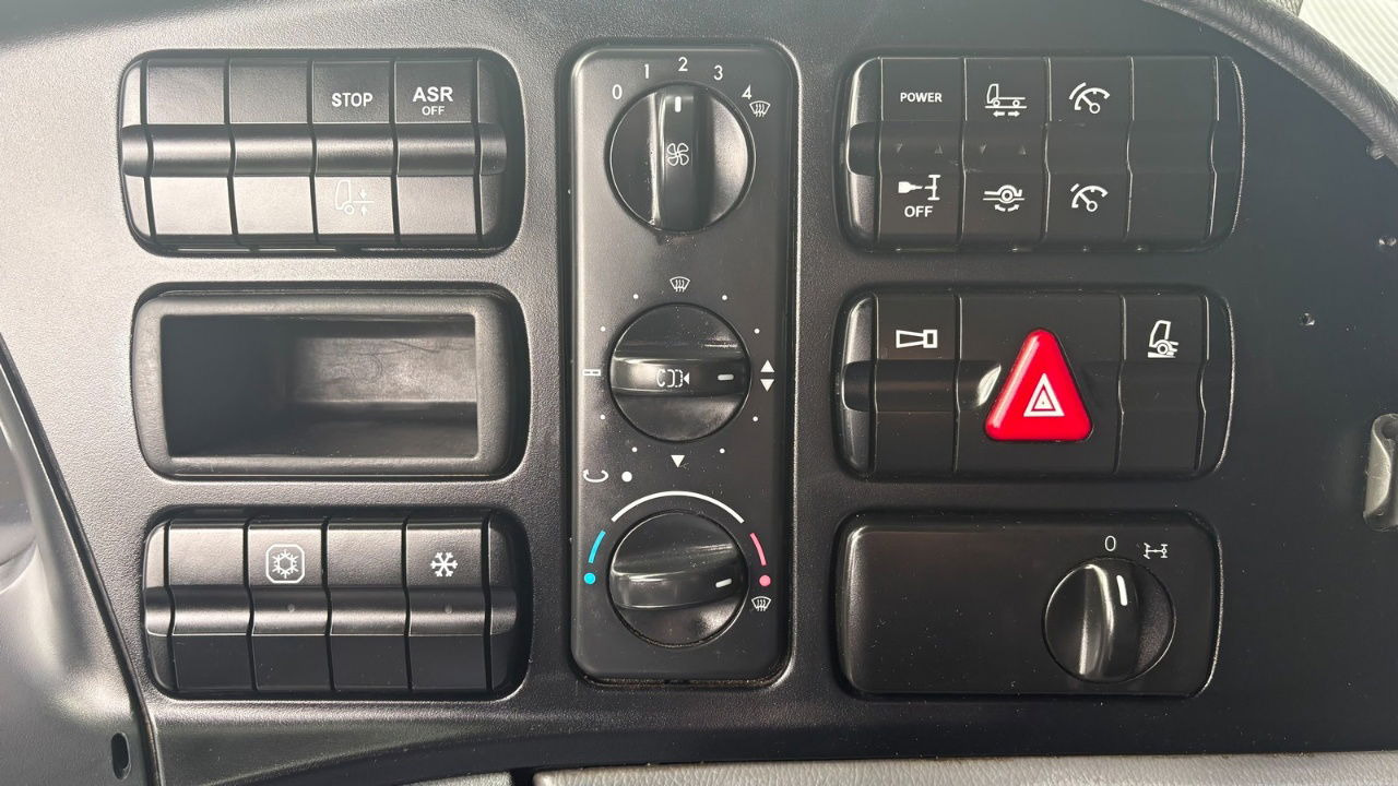 트랙터 유닛 Mercedes-Benz Actros 1844 4x2 tractor unit - retarder : 사진 19