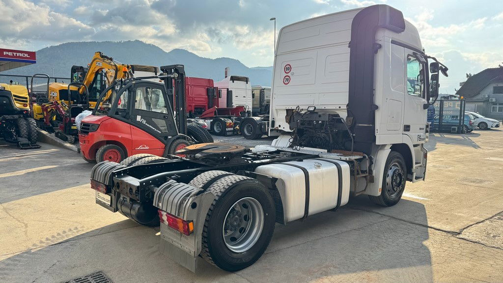 Mercedes-Benz Actros 1844 4x2 tractor unit - retarder - 트랙터 유닛 : 사진 5 Mercedes-Benz Actros 1844 4x2 tractor unit - retarder - 트랙터 유닛 : 사진 5