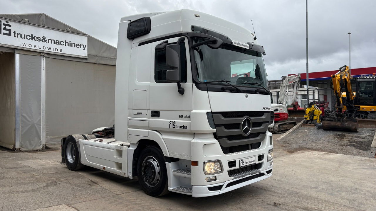 Mercedes-Benz Actros 1844 4x2 - tractor unit - retarder - 트랙터 유닛 : 사진 2 Mercedes-Benz Actros 1844 4x2 - tractor unit - retarder - 트랙터 유닛 : 사진 2