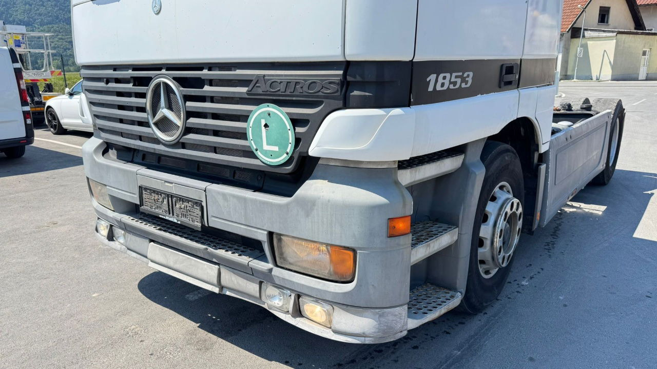 Mercedes-Benz Actros 1853 LS 4x2 tractor unit - retarder - tipp. hydraulics - 트랙터 유닛 : 사진 2 Mercedes-Benz Actros 1853 LS 4x2 tractor unit - retarder - tipp. hydraulics - 트랙터 유닛 : 사진 2