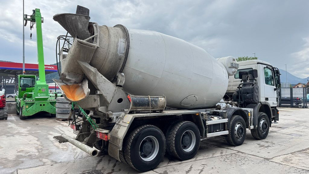 Mercedes-Benz Actros 3241 8x4 mixer 9m3 - 콘크리트 믹서 트럭 : 사진 5 Mercedes-Benz Actros 3241 8x4 mixer 9m3 - 콘크리트 믹서 트럭 : 사진 5