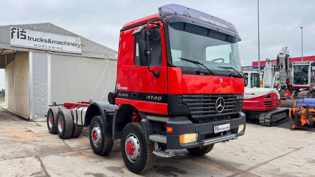Mercedes-Benz Actros 4140 8x6 chassis - big axle - 캡 새시 트럭 : 사진 3 Mercedes-Benz Actros 4140 8x6 chassis - big axle - 캡 새시 트럭 : 사진 3