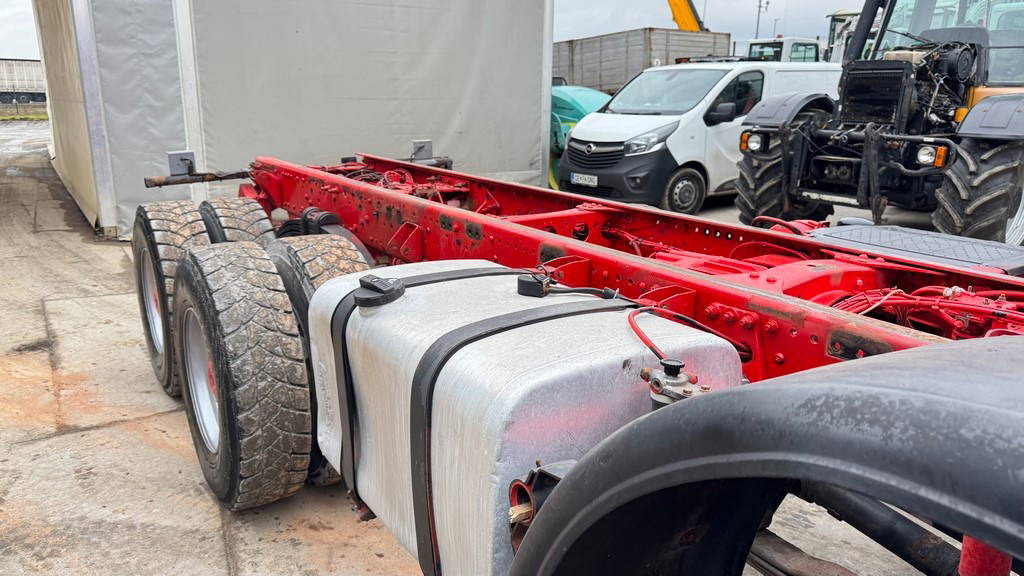 Mercedes-Benz Actros 4140 8x6 chassis - big axle - 캡 새시 트럭 : 사진 4 Mercedes-Benz Actros 4140 8x6 chassis - big axle - 캡 새시 트럭 : 사진 4