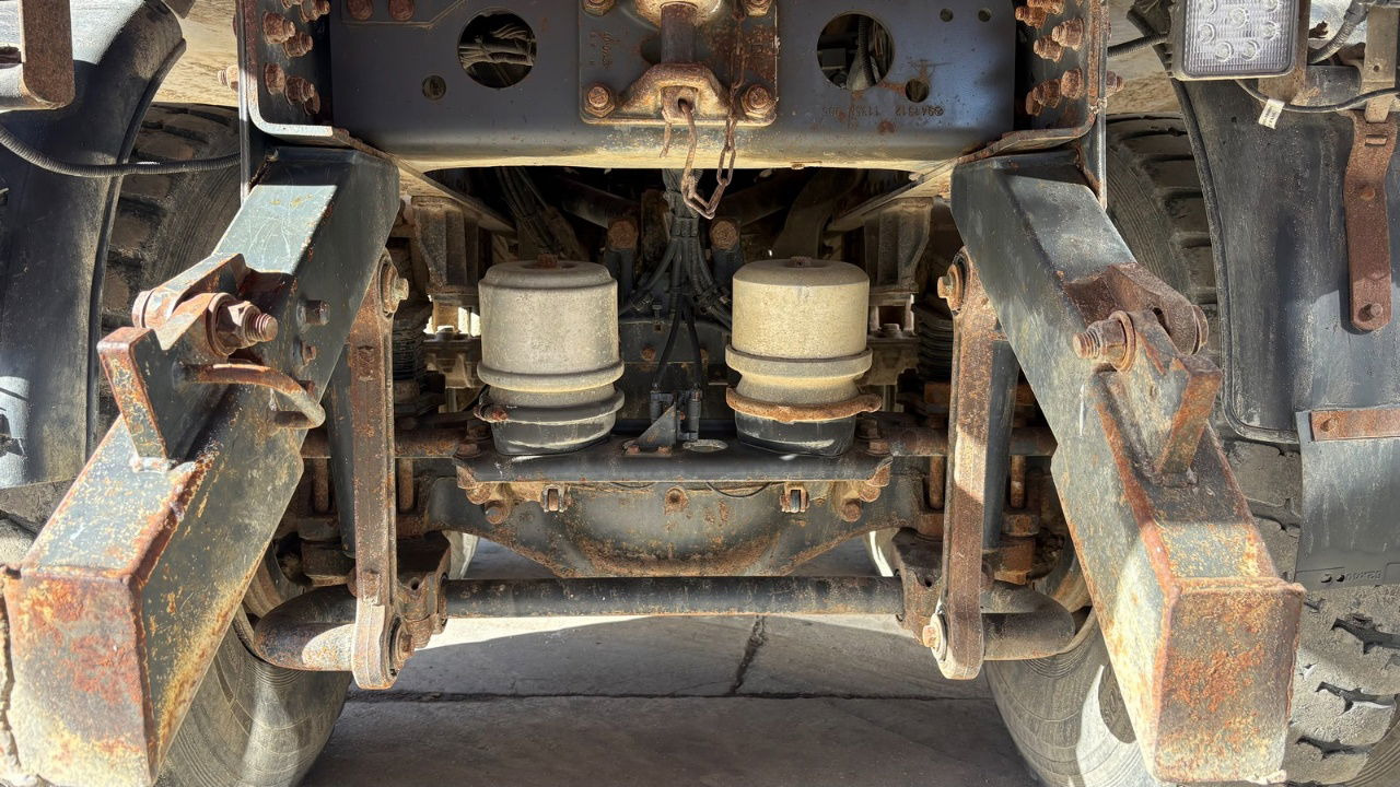 덤프트럭 Mercedes-Benz Actros 4141 K 8x6 tipper - 19m3 - spring suspension : 사진 13