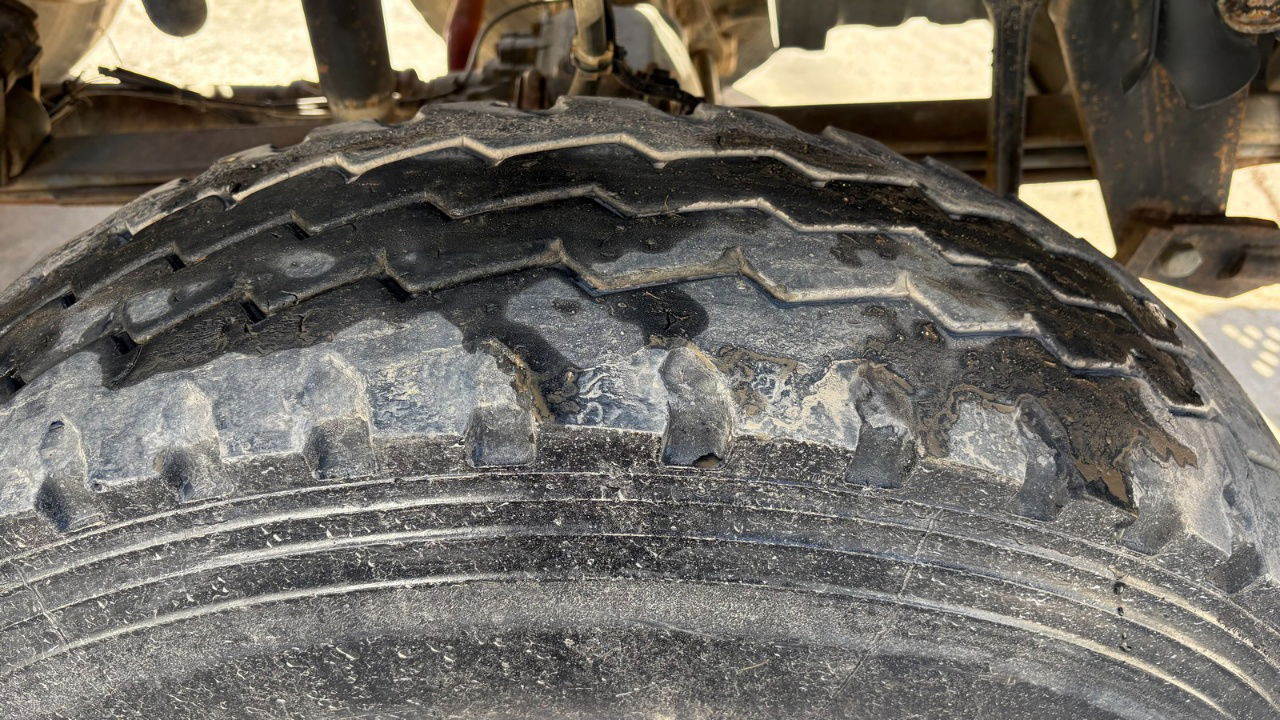 덤프트럭 Mercedes-Benz Actros 4141 K 8x6 tipper - 19m3 - spring suspension : 사진 11