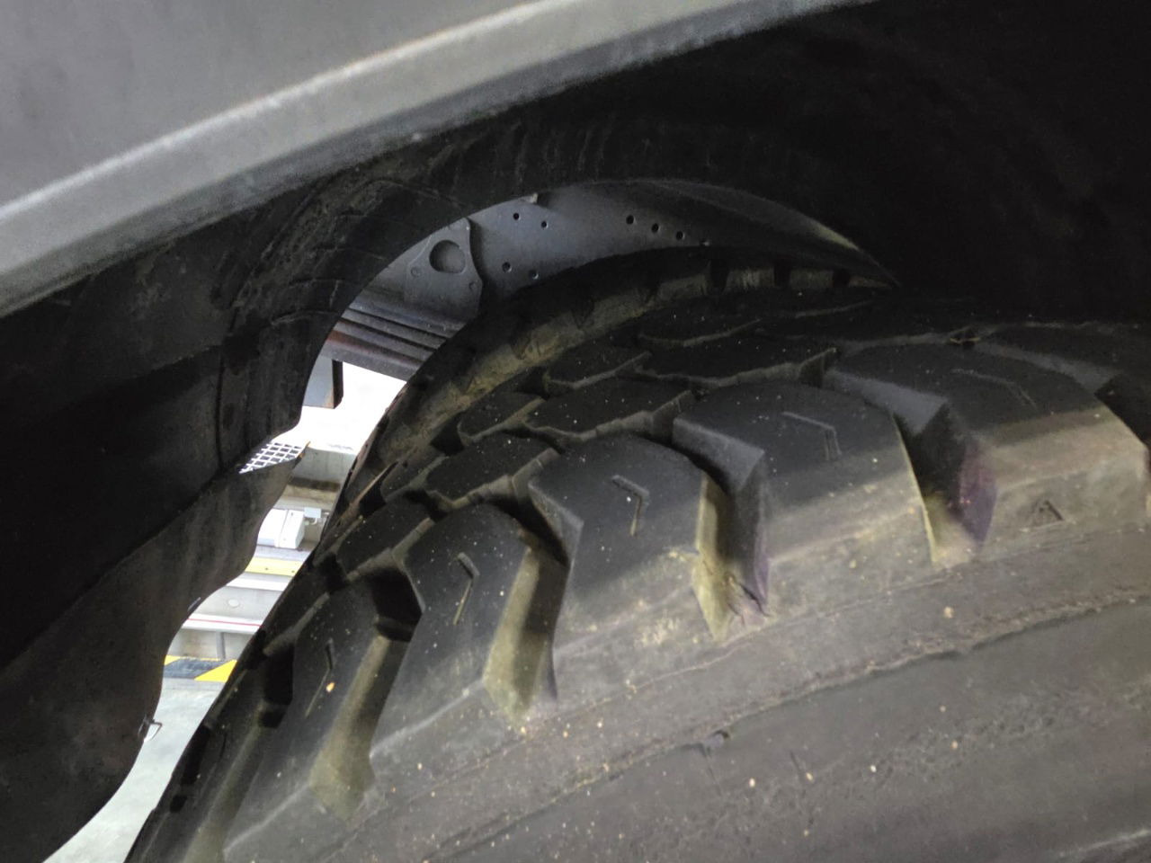 Mercedes-Benz Axor 1829 K 4x2 meiller tipper - crane PK8501 remote - 덤프트럭 : 사진 5 Mercedes-Benz Axor 1829 K 4x2 meiller tipper - crane PK8501 remote - 덤프트럭 : 사진 5