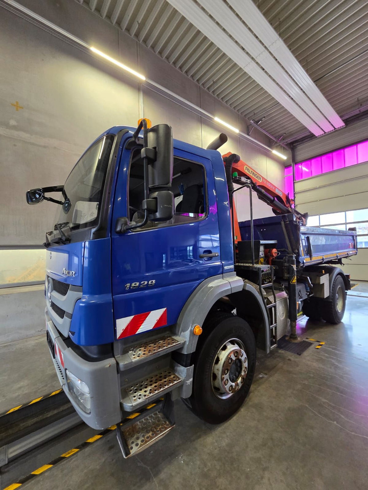 Mercedes-Benz Axor 1829 K 4x2 meiller tipper - crane PK8501 remote - 덤프트럭 : 사진 1 Mercedes-Benz Axor 1829 K 4x2 meiller tipper - crane PK8501 remote - 덤프트럭 : 사진 1
