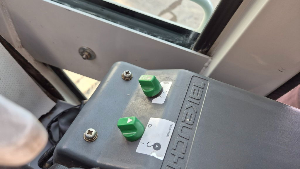 리스 Takeuchi TB138FR - Powertilt - 3X Buckets - 2015 Year Takeuchi TB138FR - Powertilt - 3X Buckets - 2015 Year : 사진 14 리스 Takeuchi TB138FR - Powertilt - 3X Buckets - 2015 Year Takeuchi TB138FR - Powertilt - 3X Buckets - 2015 Year : 사진 14