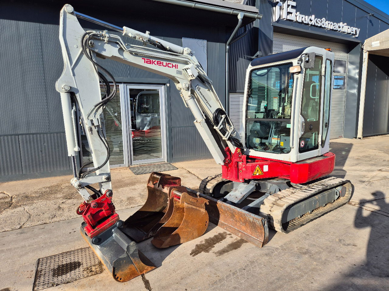 Takeuchi TB138FR - Powertilt - 3X Buckets - 2015 Year - 미니 굴삭기 : 사진 1 Takeuchi TB138FR - Powertilt - 3X Buckets - 2015 Year - 미니 굴삭기 : 사진 1