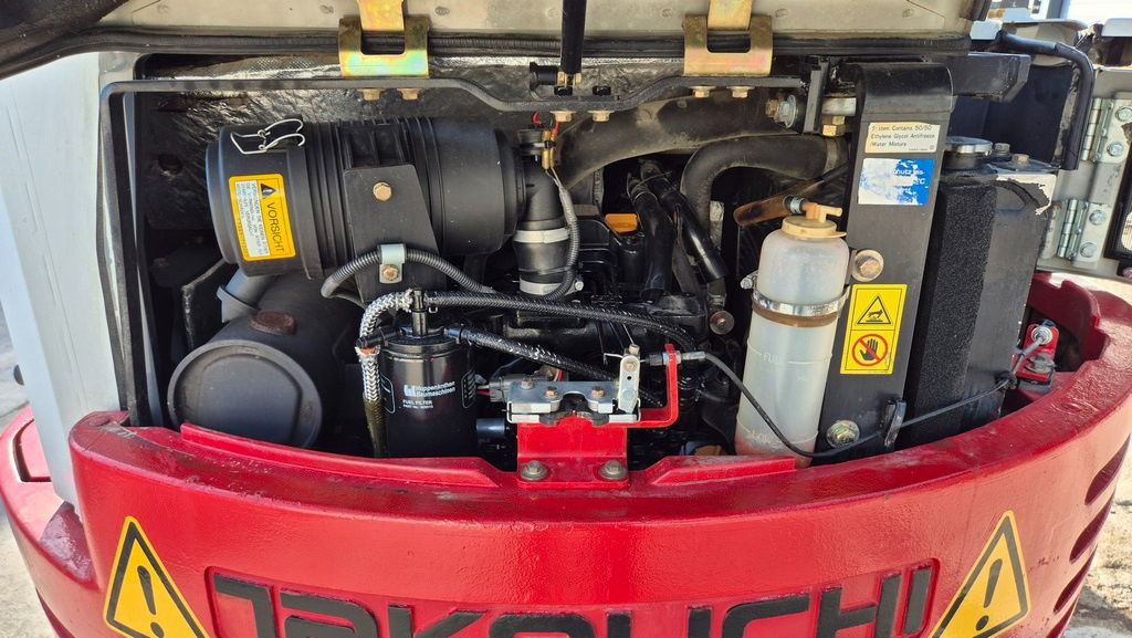 리스 Takeuchi TB138FR - Powertilt - 3X Buckets - 2015 Year Takeuchi TB138FR - Powertilt - 3X Buckets - 2015 Year : 사진 16 리스 Takeuchi TB138FR - Powertilt - 3X Buckets - 2015 Year Takeuchi TB138FR - Powertilt - 3X Buckets - 2015 Year : 사진 16