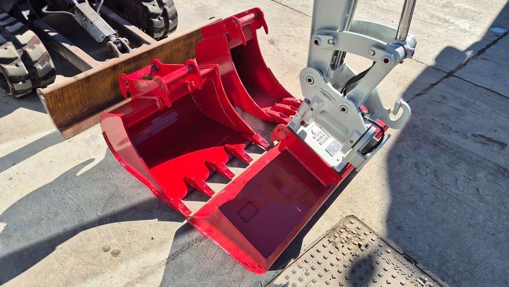 Takeuchi TB230 - Powertilt - 3X Buckets - 2017 Year - TOP Condition - 미니 굴삭기 : 사진 5 Takeuchi TB230 - Powertilt - 3X Buckets - 2017 Year - TOP Condition - 미니 굴삭기 : 사진 5