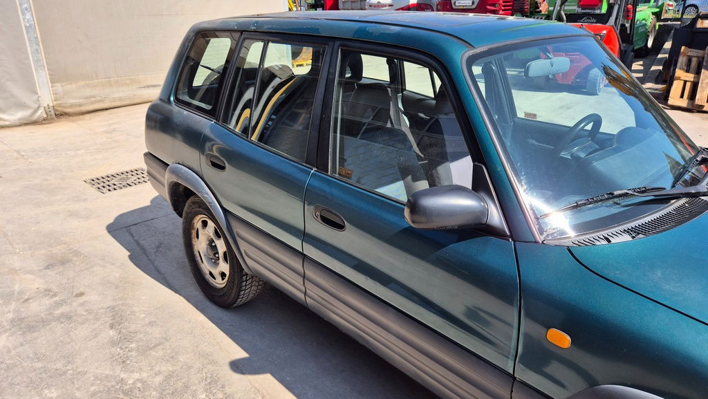 Toyota RAV4 2.0 - Petrol - Automatic - SUV : 사진 5 Toyota RAV4 2.0 - Petrol - Automatic - SUV : 사진 5