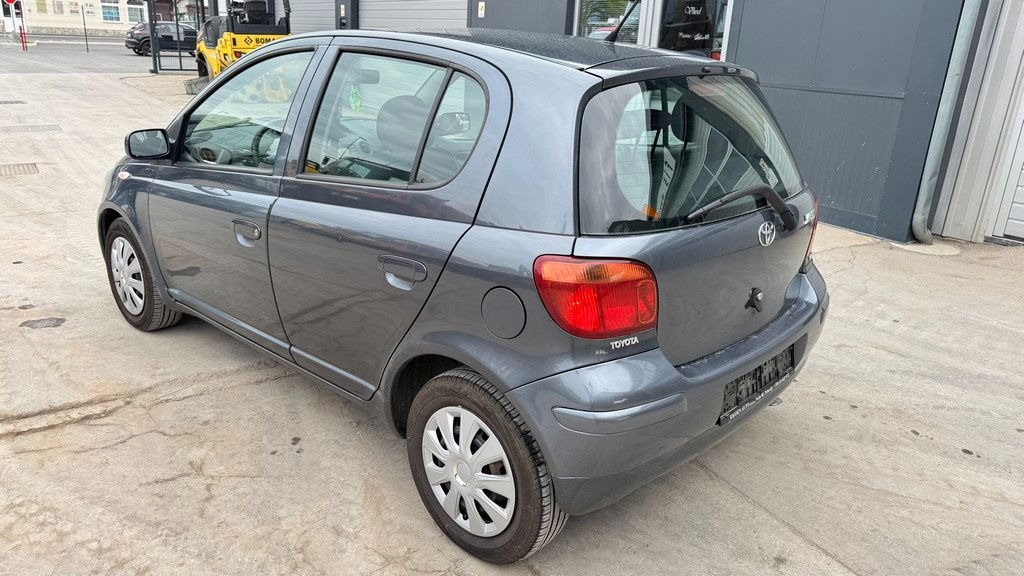 Toyota Yaris 1.3 - Petrol - 5 Doors - AC - 차량 : 사진 4 Toyota Yaris 1.3 - Petrol - 5 Doors - AC - 차량 : 사진 4