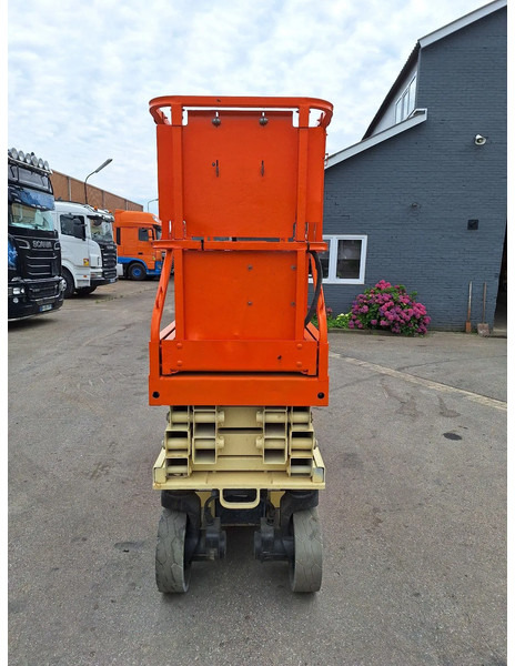 JLG 2030 ES - 시저 리프트 : 사진 4 JLG 2030 ES - 시저 리프트 : 사진 4