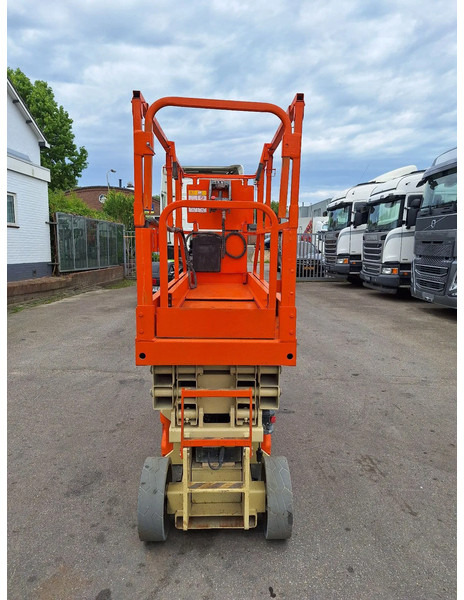 JLG 2030 ES - 시저 리프트 : 사진 2 JLG 2030 ES - 시저 리프트 : 사진 2