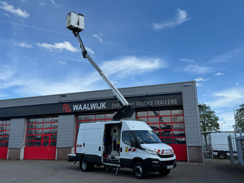 Iveco 70C15H 2 persoonslift, 15 meter werkhoogte K 42 - 트럭 : 사진 4 Iveco 70C15H 2 persoonslift, 15 meter werkhoogte K 42 - 트럭 : 사진 4