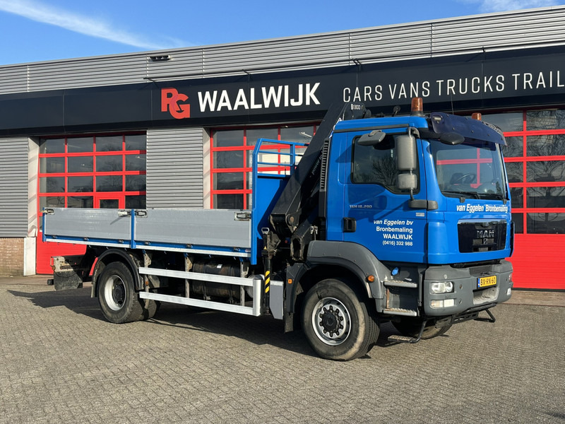 MAN TGM 18-290 4x4 Kraan met Open laadbak HMF Kraan 13 T - 크레인 트럭 : 사진 3 MAN TGM 18-290 4x4 Kraan met Open laadbak HMF Kraan 13 T - 크레인 트럭 : 사진 3