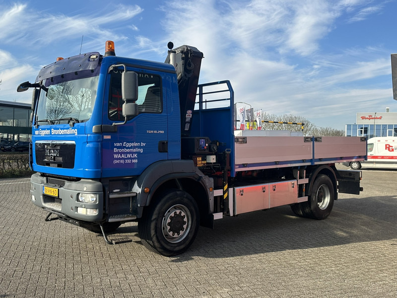 크레인 트럭 MAN TGM 18-290 4x4 Kraan met Open laadbak HMF Kraan 13 T : 사진 12