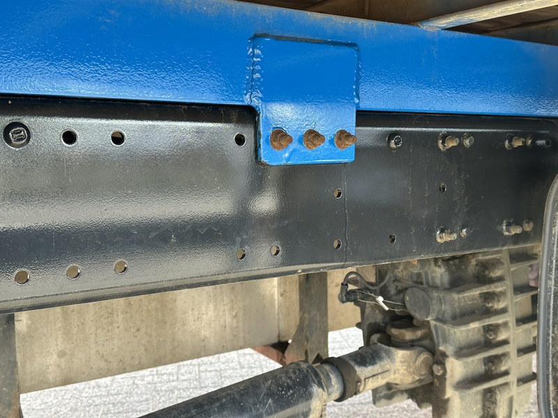 크레인 트럭 MAN TGM 18-290 4x4 Kraan met Open laadbak HMF Kraan 13 T : 사진 8