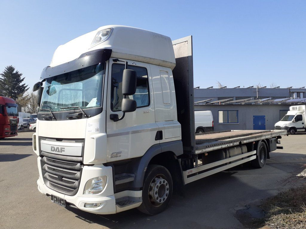 DAF CF320 EURO 6 - 드롭사이드/ 플랫베드 트럭 : 사진 3 DAF CF320 EURO 6 - 드롭사이드/ 플랫베드 트럭 : 사진 3
