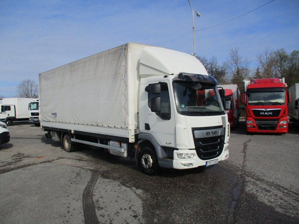 커튼사이더 트럭 DAF LF 12.260 : 사진 6