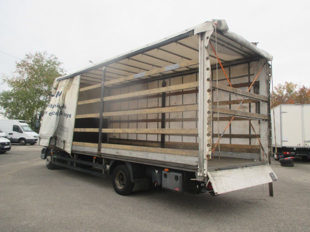 DAF LF 12.260 - 커튼사이더 트럭 : 사진 4 DAF LF 12.260 - 커튼사이더 트럭 : 사진 4