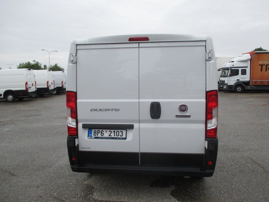 Fiat Ducato L1H1 - 패널 밴 : 사진 3 Fiat Ducato L1H1 - 패널 밴 : 사진 3