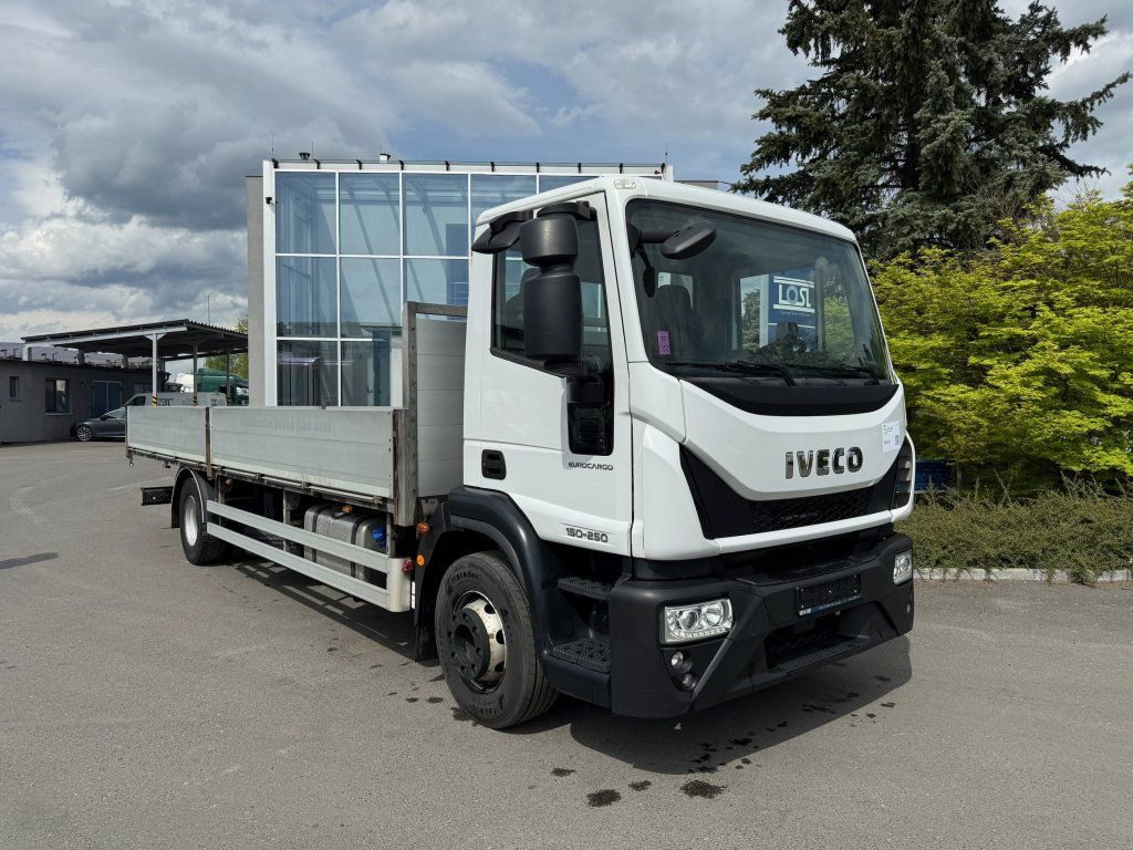 Iveco 150E25 EURO 6 - 드롭사이드/ 플랫베드 트럭 : 사진 2 Iveco 150E25 EURO 6 - 드롭사이드/ 플랫베드 트럭 : 사진 2