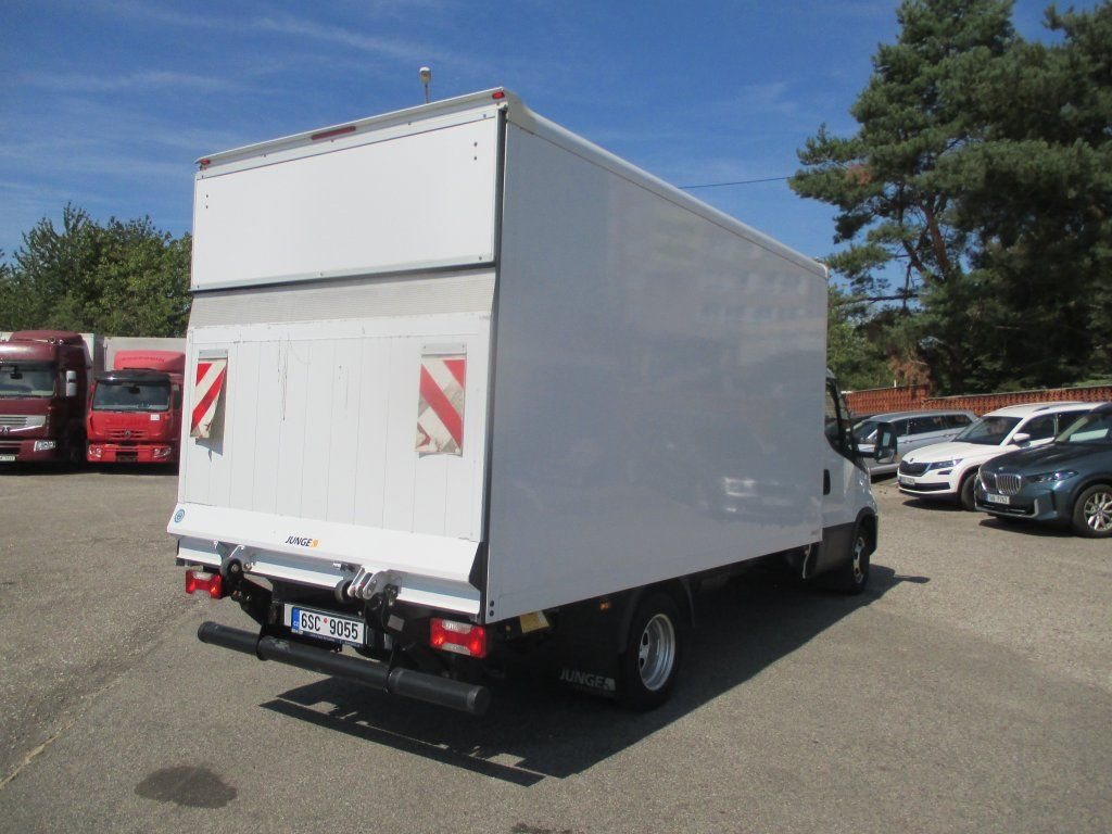 Iveco 35S16 Daily EURO 6 - 패널 밴 : 사진 5 Iveco 35S16 Daily EURO 6 - 패널 밴 : 사진 5