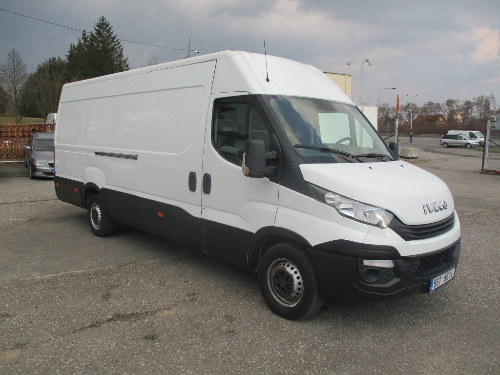 Iveco 35S16 MAXI - 패널 밴 : 사진 3 Iveco 35S16 MAXI - 패널 밴 : 사진 3