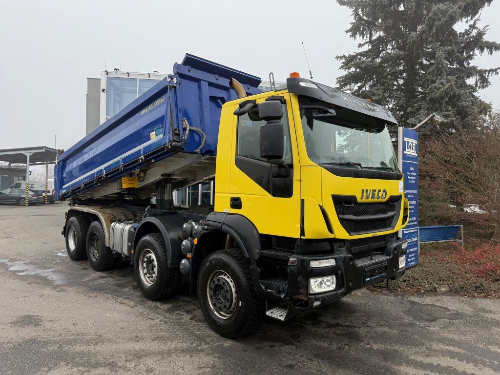 Iveco AD340T45 Trakker 8x4 Euro 6 - 덤프트럭 : 사진 2 Iveco AD340T45 Trakker 8x4 Euro 6 - 덤프트럭 : 사진 2