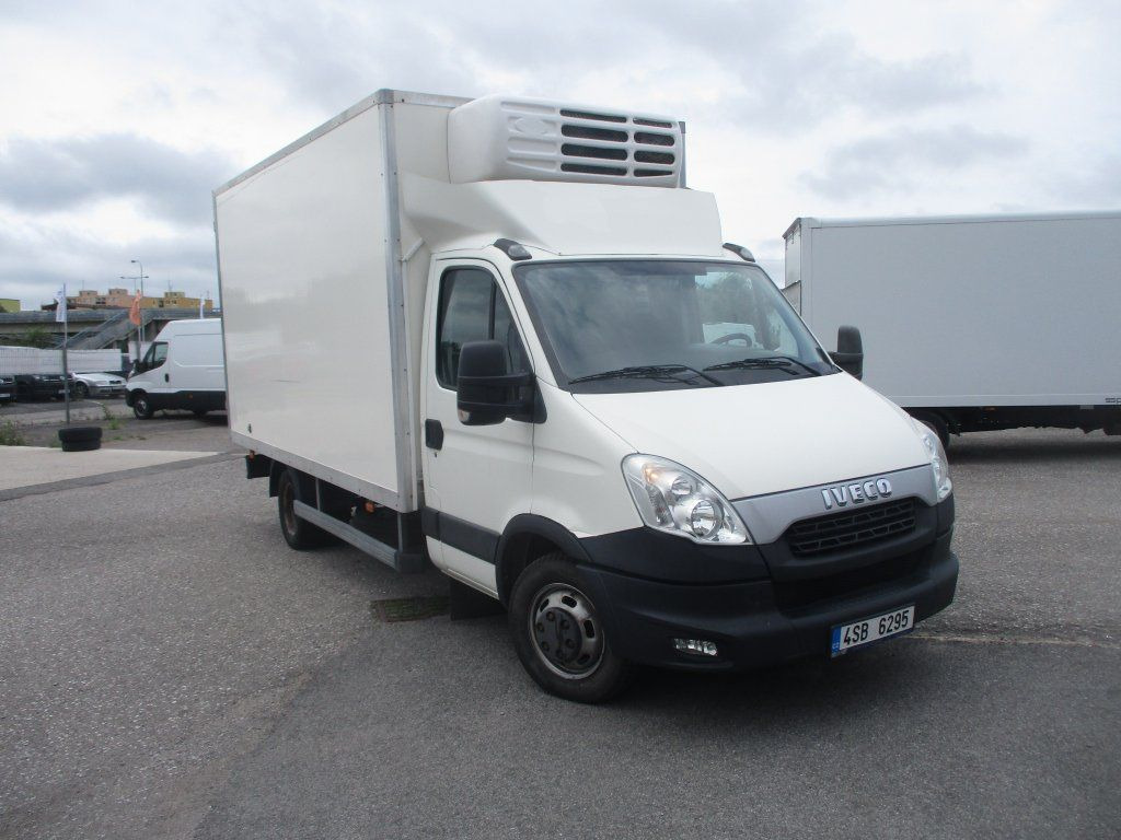Iveco Daily 35C15 - 냉동 밴 : 사진 2 Iveco Daily 35C15 - 냉동 밴 : 사진 2