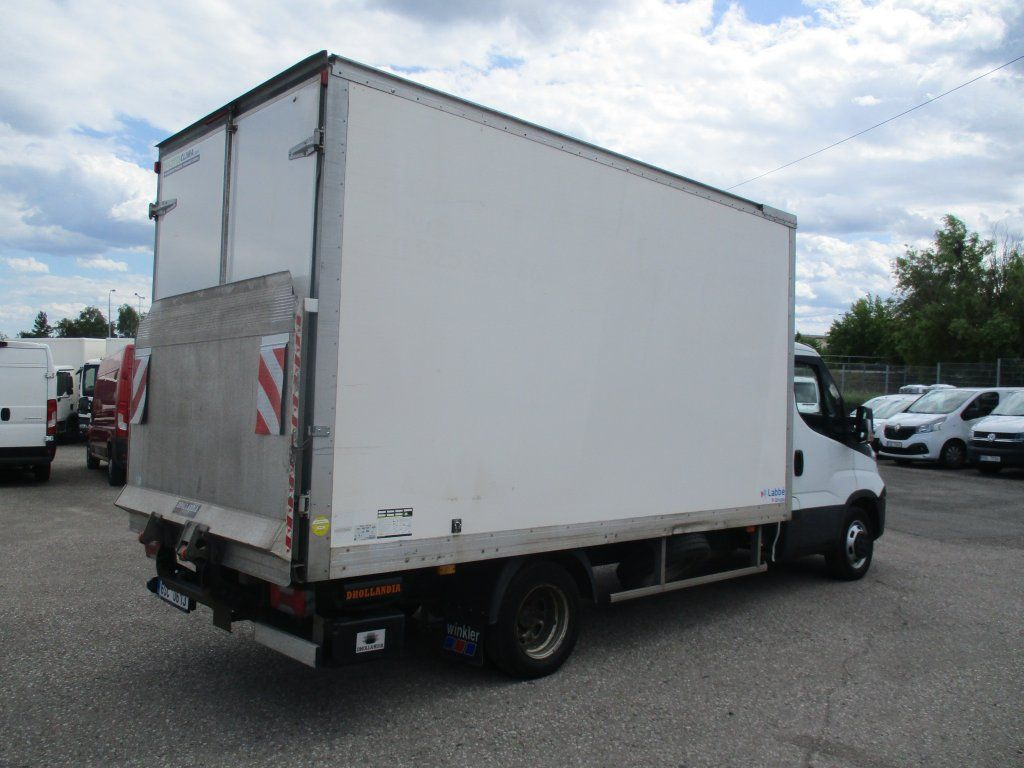 Iveco Daily 35C16 Dhollandia - 냉동 밴 : 사진 5 Iveco Daily 35C16 Dhollandia - 냉동 밴 : 사진 5