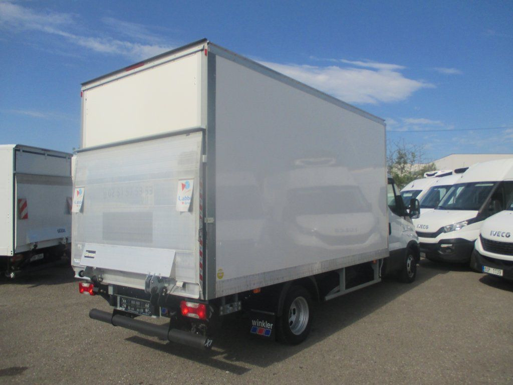 Iveco Daily 35C16 - 박스 밴 : 사진 4 Iveco Daily 35C16 - 박스 밴 : 사진 4