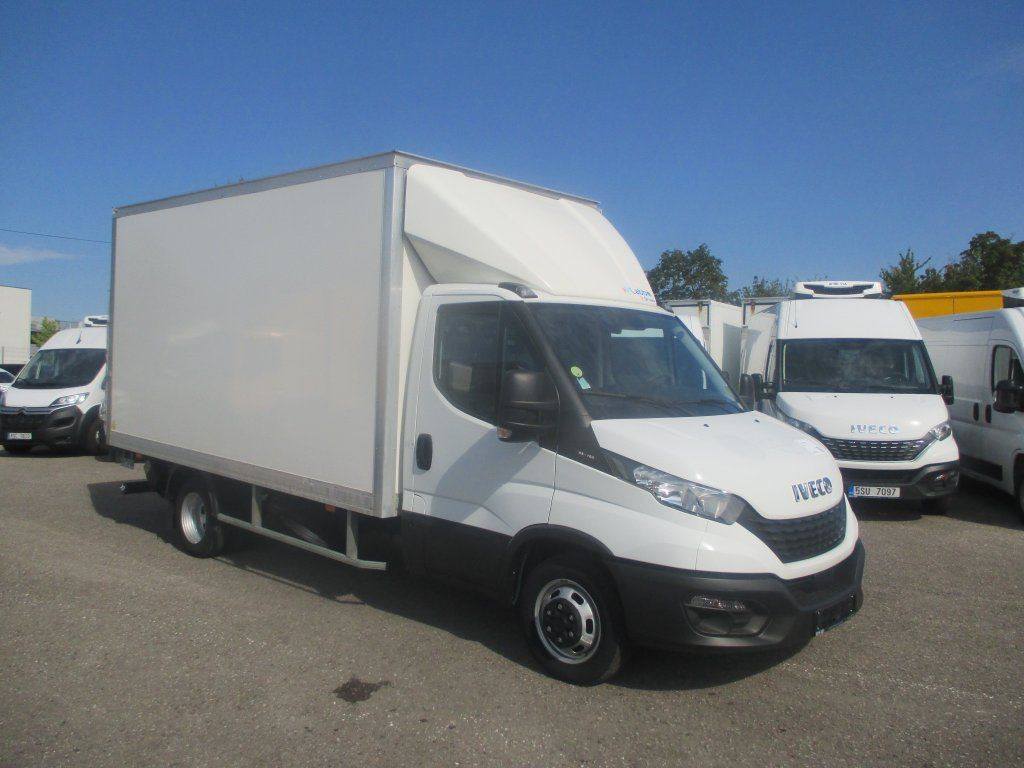 Iveco Daily 35C16 - 박스 밴 : 사진 3 Iveco Daily 35C16 - 박스 밴 : 사진 3