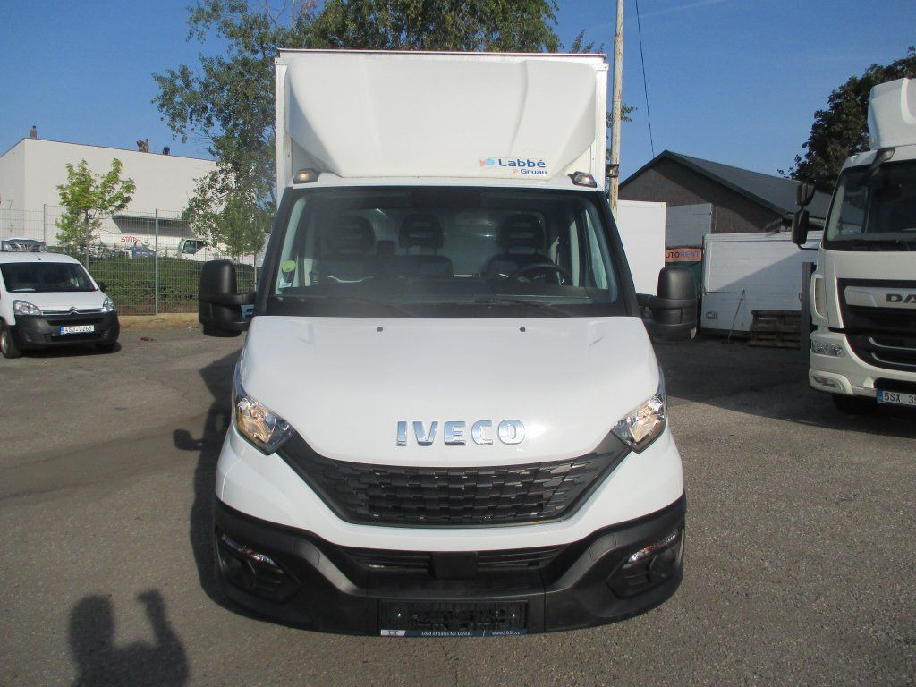 Iveco Daily 35C16 - 박스 밴 : 사진 2 Iveco Daily 35C16 - 박스 밴 : 사진 2