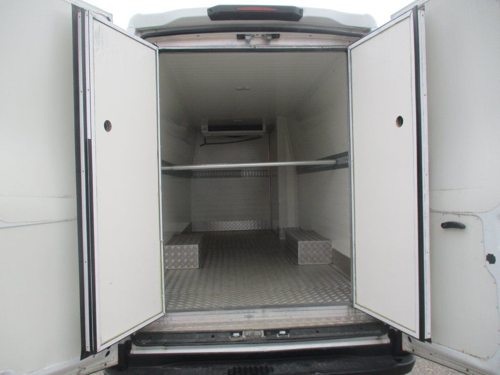 Iveco Daily 35C16 - 냉동 밴 : 사진 5 Iveco Daily 35C16 - 냉동 밴 : 사진 5