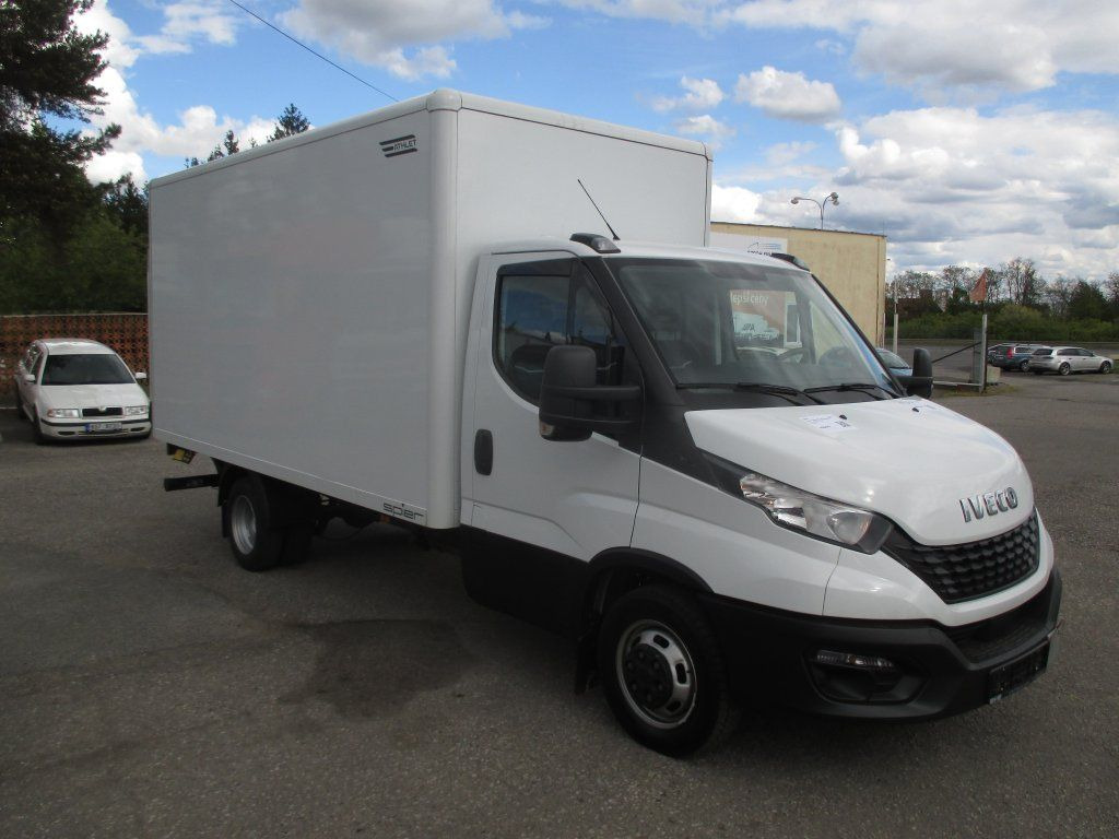 Iveco Daily 35C16 - 박스 밴 : 사진 3 Iveco Daily 35C16 - 박스 밴 : 사진 3