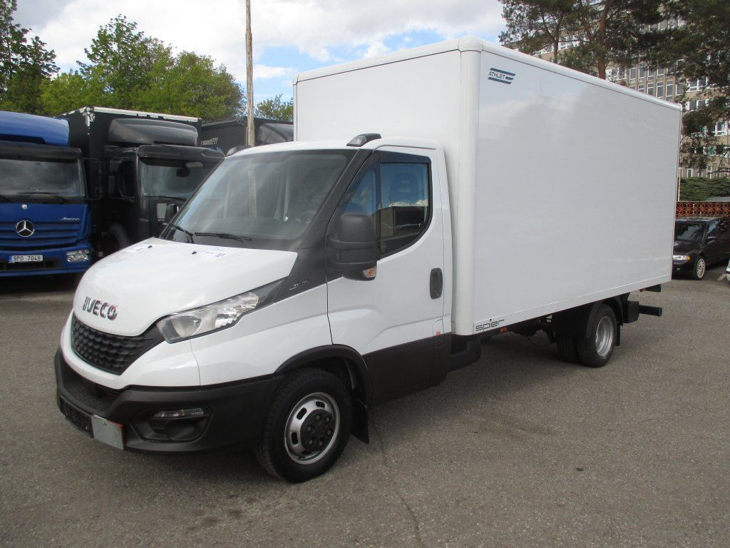 Iveco Daily 35C16 - 박스 밴 : 사진 1 Iveco Daily 35C16 - 박스 밴 : 사진 1