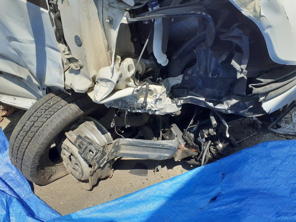 Iveco Daily 35S16 mit LBW DAMAGED - 박스 밴 : 사진 4 Iveco Daily 35S16 mit LBW DAMAGED - 박스 밴 : 사진 4