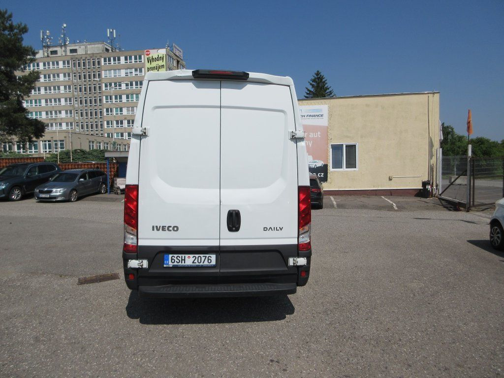 Iveco Daily 35S16 - 패널 밴 : 사진 5 Iveco Daily 35S16 - 패널 밴 : 사진 5