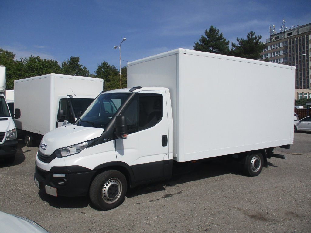 Iveco Daily 35S16 - 박스 밴 : 사진 1 Iveco Daily 35S16 - 박스 밴 : 사진 1
