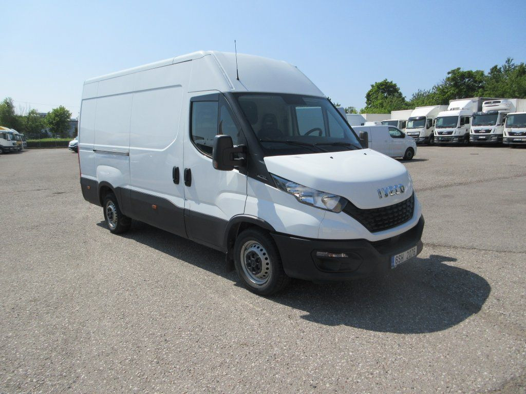 Iveco Daily 35S16 - 패널 밴 : 사진 1 Iveco Daily 35S16 - 패널 밴 : 사진 1