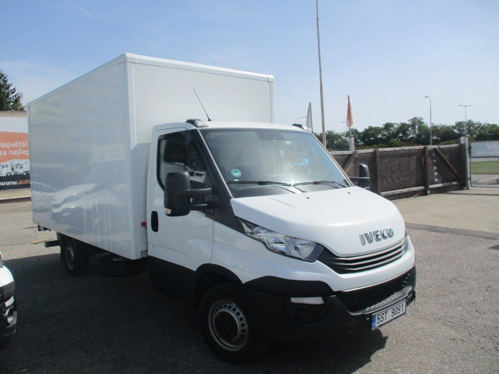 Iveco Daily 35S16 - 박스 밴 : 사진 2 Iveco Daily 35S16 - 박스 밴 : 사진 2
